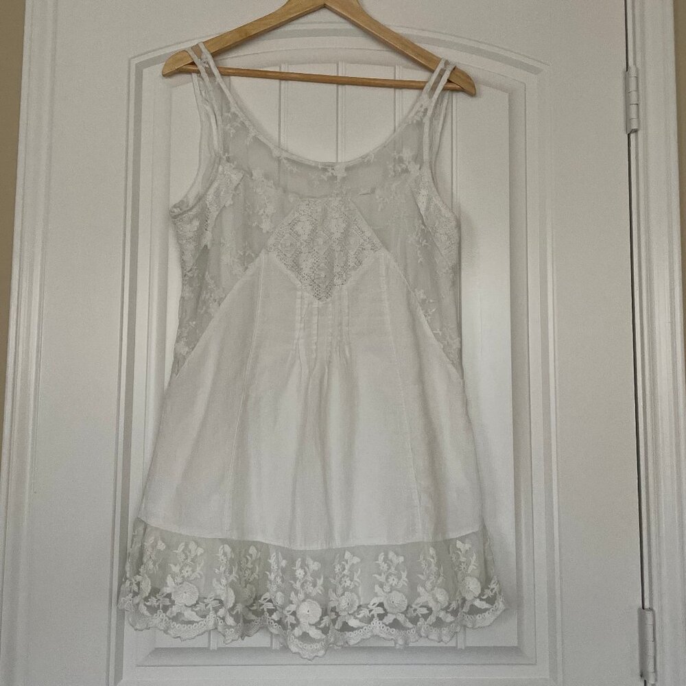 Abercrombie & Fitch White Lace Tank Top
